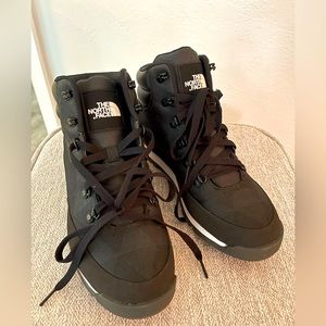 North Face Sneakers/ boots BRAND NEW NEVER WORN!